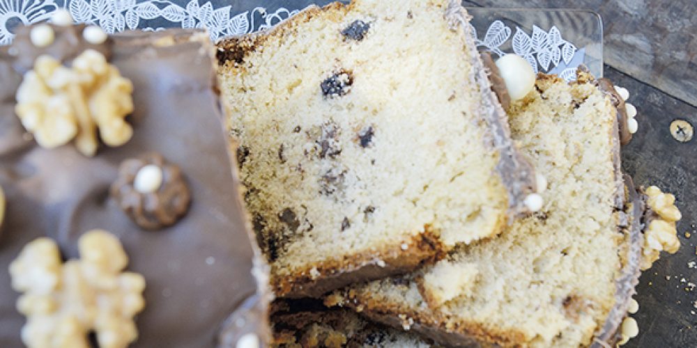 Budín de nuez con chispitas de chocolate