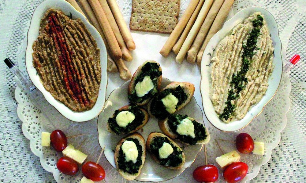 Bruschettas de espinacas y cremas de legumbres