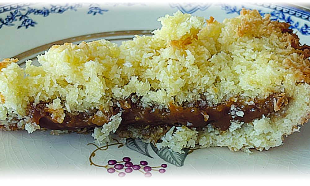 Pastel de coco y dulce de leche
