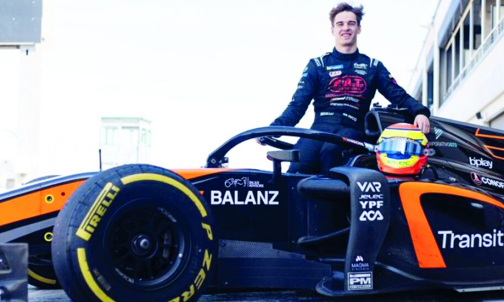 Nico Varrone calienta los motores