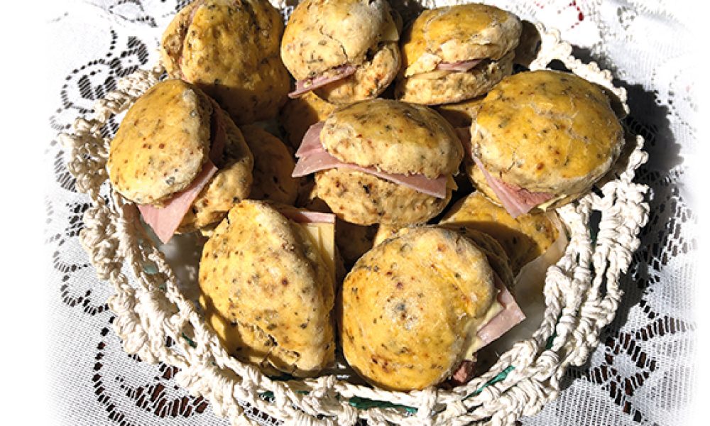 Pancitos de crema con orégano