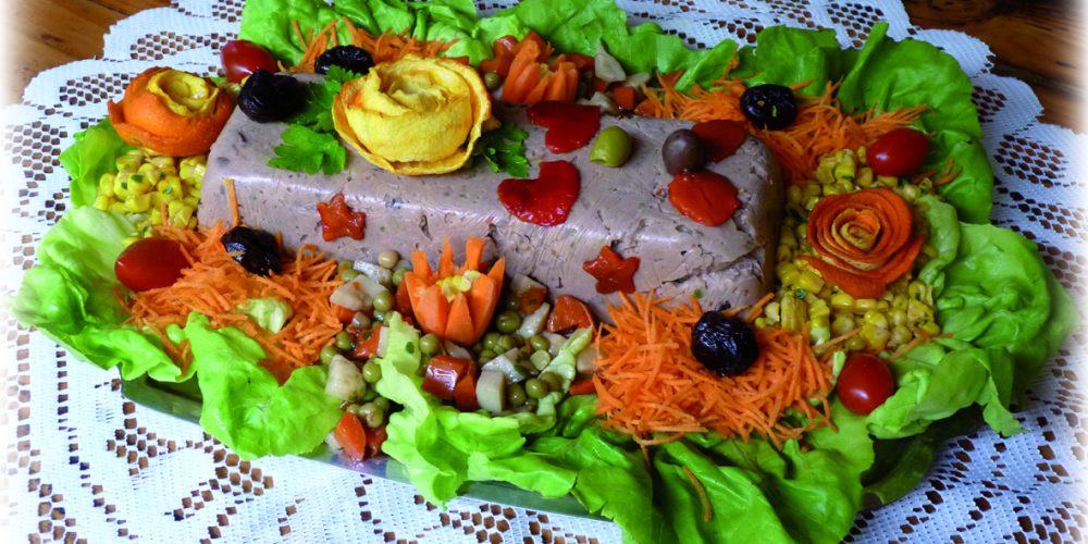 Paté de ternera con guarnición de vegetales
