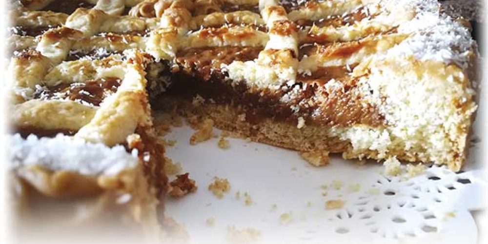 Pasta Frola de dulce de leche, avena y chocolate.