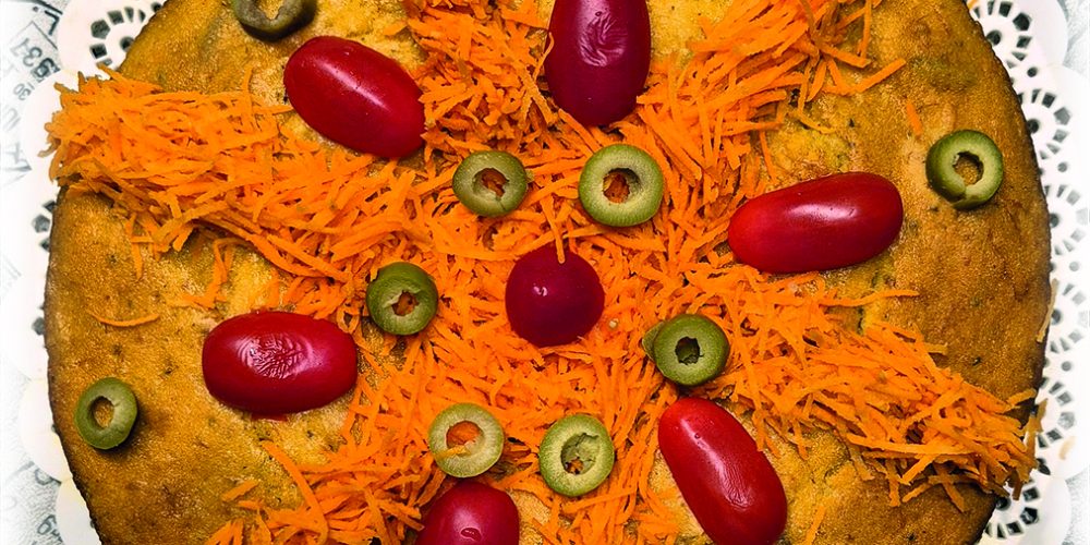 Savarin de cebollas de verdeo y zanahorias