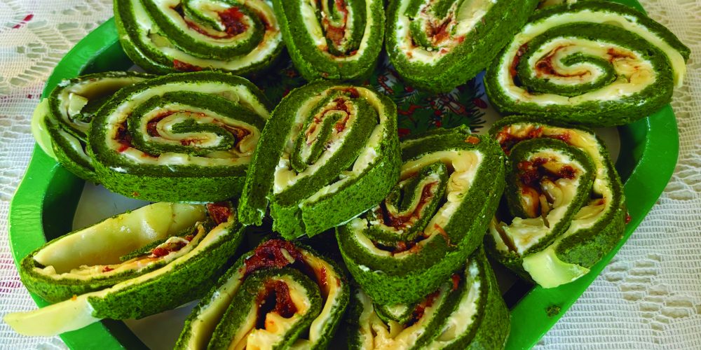 Pionono o Rolls de espinaca con rellenos salados